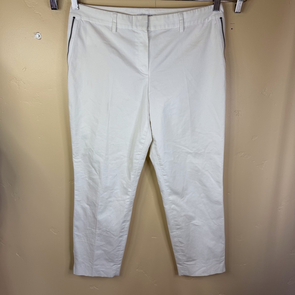 Tahari Size 10 White Straight Leg Flat Front Dress Pants Side Zip Staple Career‎